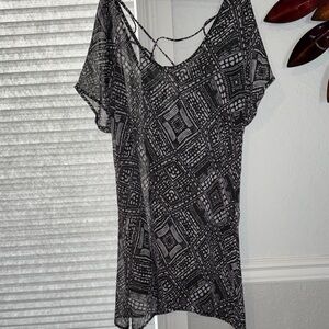 Chic B/W Geometric Bathing Suit Coverup Sheer